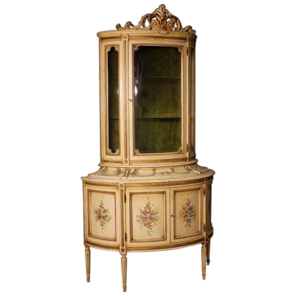 20th Century Lacquered and Painted Wood Italian Louis XVI Style Showcase, 1960