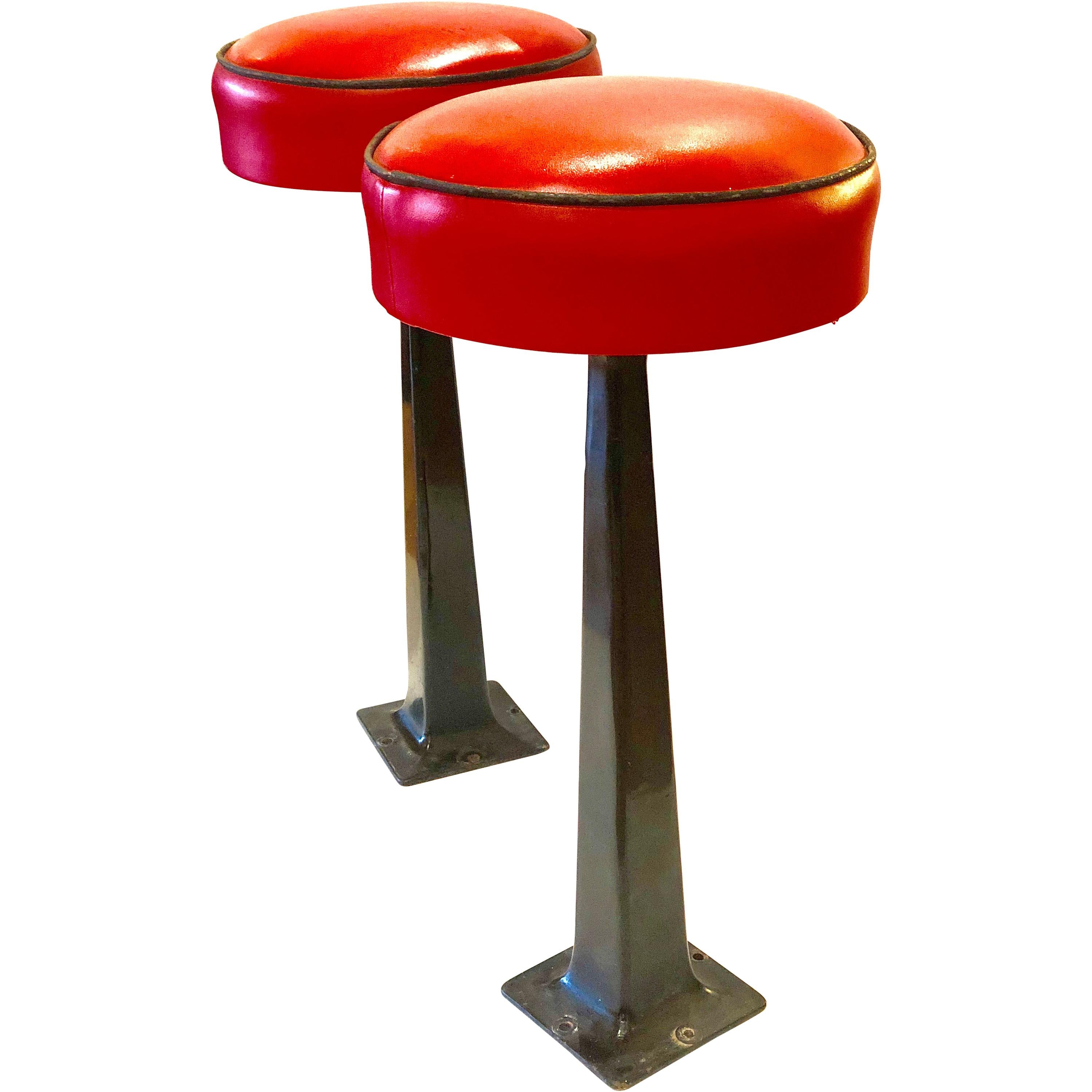 Pair of American Mid-Century Modern, 1950s Swivel Stools