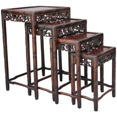 nid de quatre tables chinoises du 19ème siècle