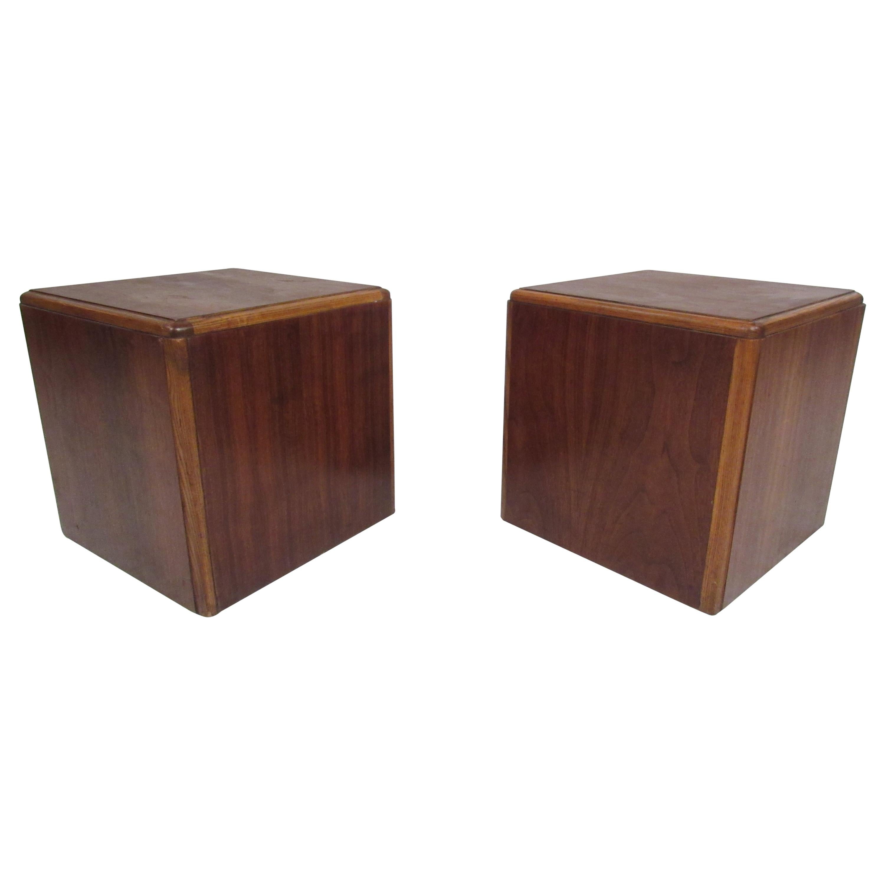 Pair of Vintage Modern Walnut Cube End Tables by Lane Furniture