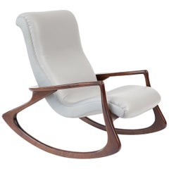 Fauteuil à bascule Contour Vladimir Kagan étonnant