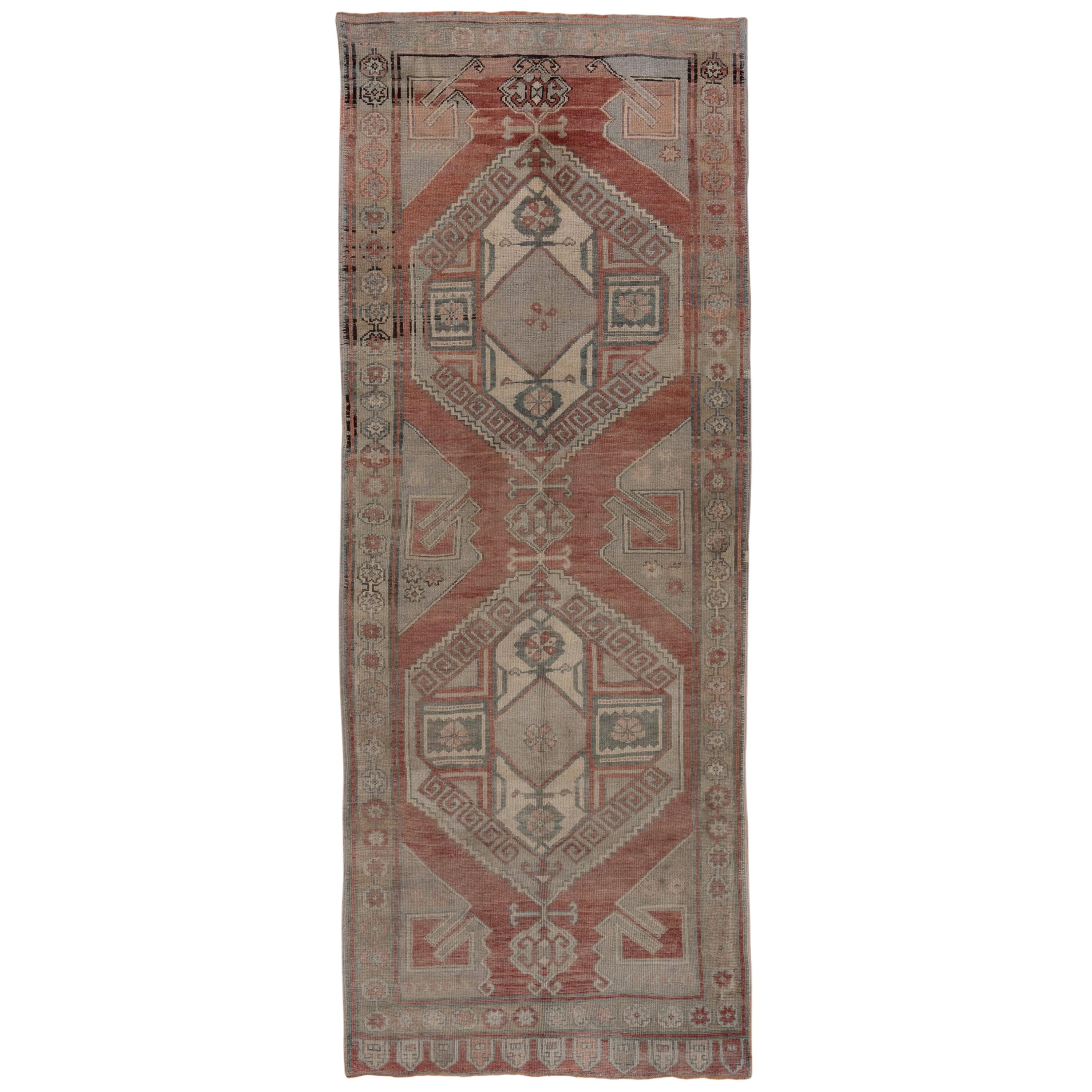 Gorgeous Oushak Gallery Carpet, Soft Palette