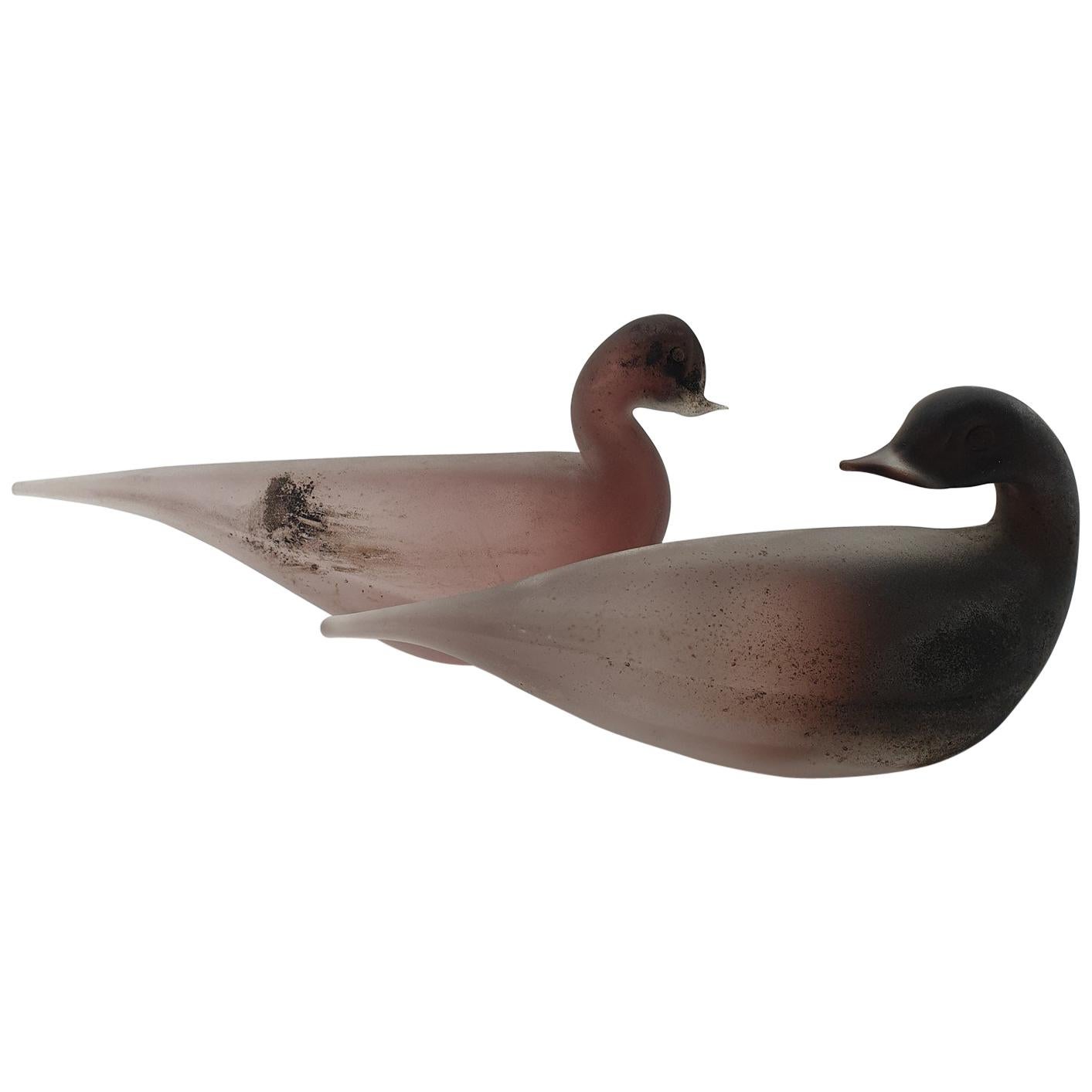 Pair of Modern "scavo" Murano Glass Pigeons by Cenedese, 1980s For Sale