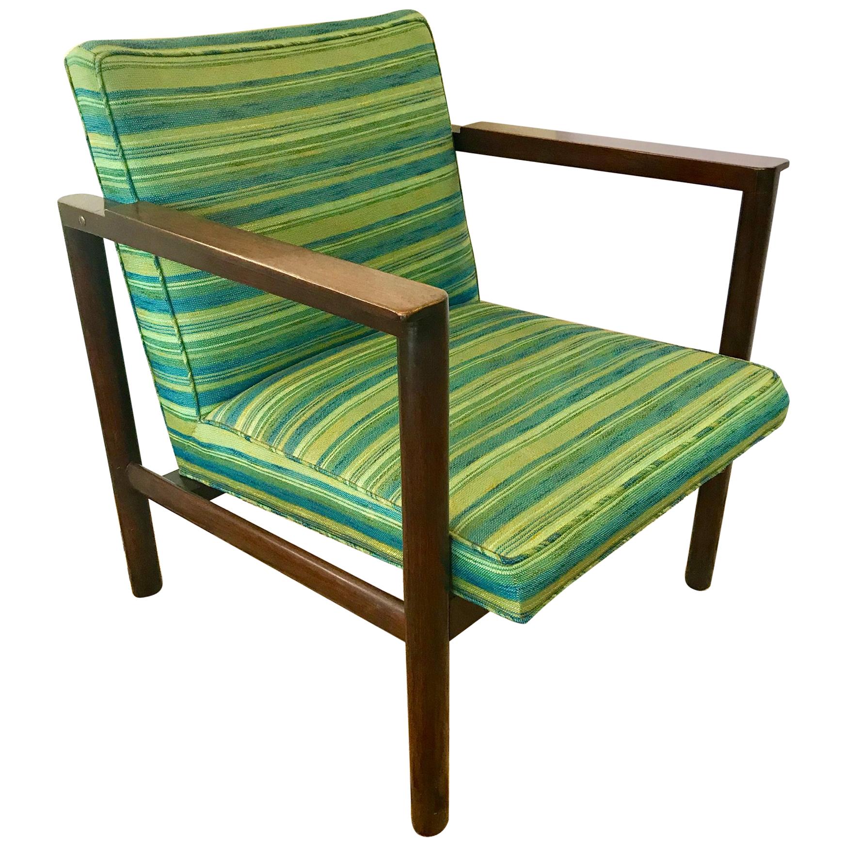 Cushman Maple Paddle Arm Lounge Chair at 1stdibs