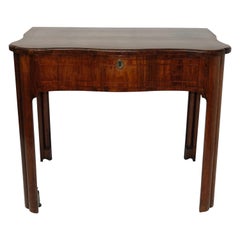 Antique Mahogany Serpentine Writing-Dressing Table with Pullout Drawer George III, 1765