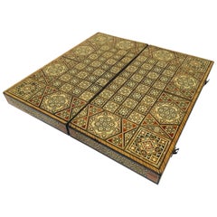 Gran Juego de Backgammon y Ajedrez Mosaico Sirio Caja de Marquetería con Incrustaciones de Madera