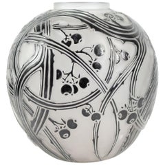 Rene Lalique Vase "Baies" Black Enemaled