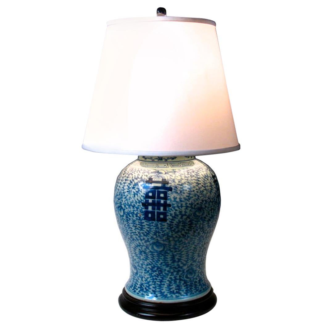 Chinese Blue and White Baluster Vase Table Lamp For Sale