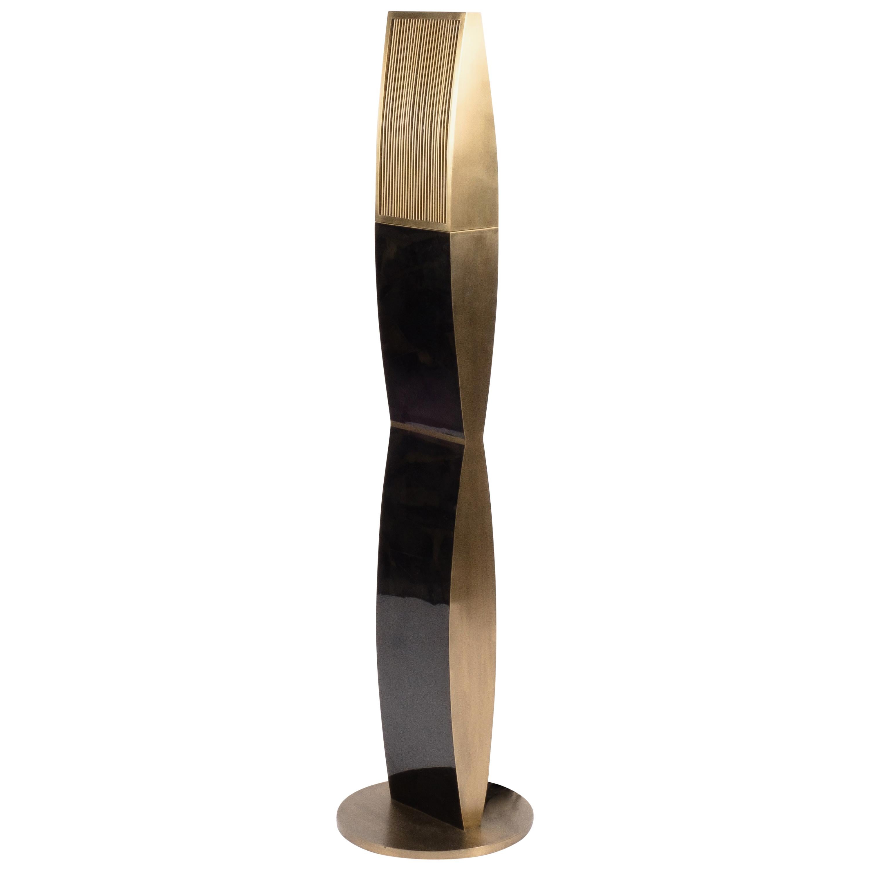 Medium Black Shell and Bronze-Patina Brass Propeller Floor Lamp by Kifu Paris For Sale