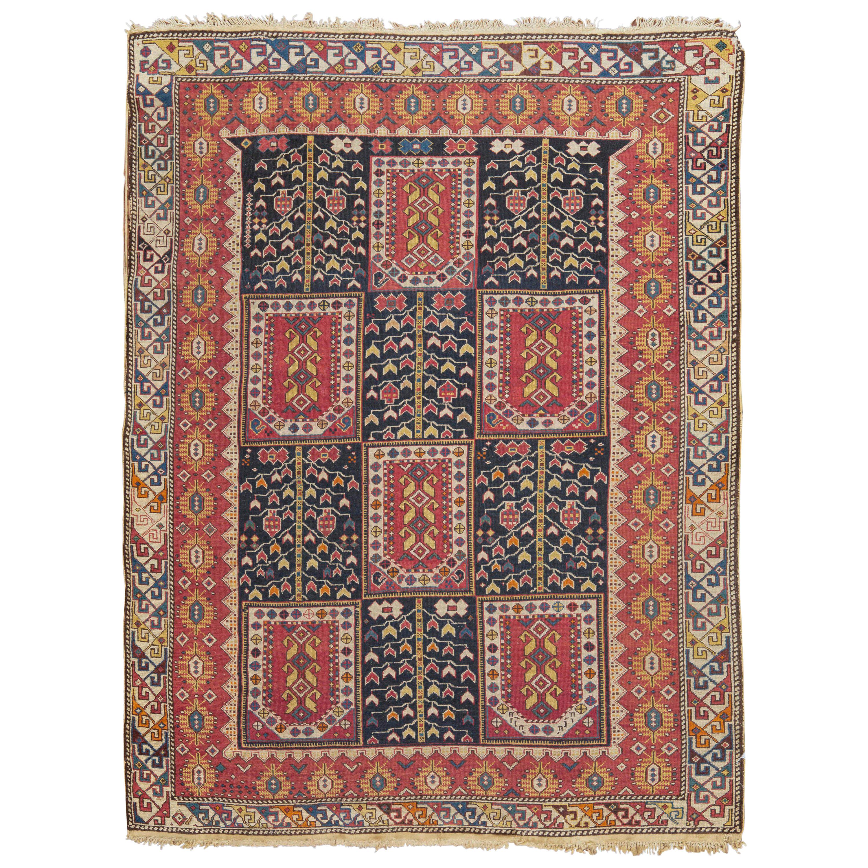 Tapis Shirvan caucasien ancien, circa 1880  4' x 5'4