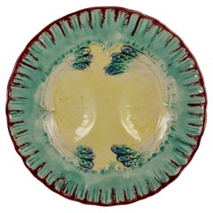 19th Century French Faïence Majolica Glazed Divided Asparagus and Shell Plate