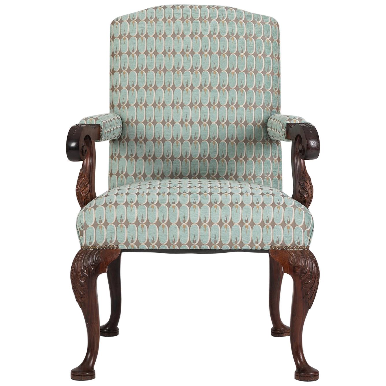Hand Carved English Georgian Style Armchair in Kravet Fabric, Late 19th Century For Sale