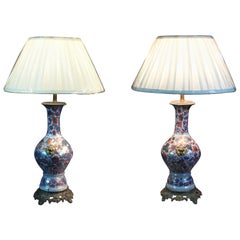 Paar chinesische Imari-Vasen, umgewandelt in Lampen