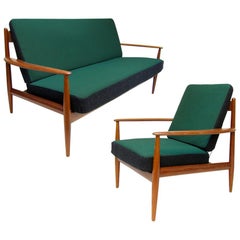 Ensemble de canapé et fauteuil de salon danois des années 1950 en jade Kvadrat par Grete Jalk