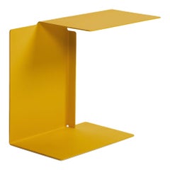 Table d'appoint ClassiCon Diana en jaune miel par Konstantin Grcic