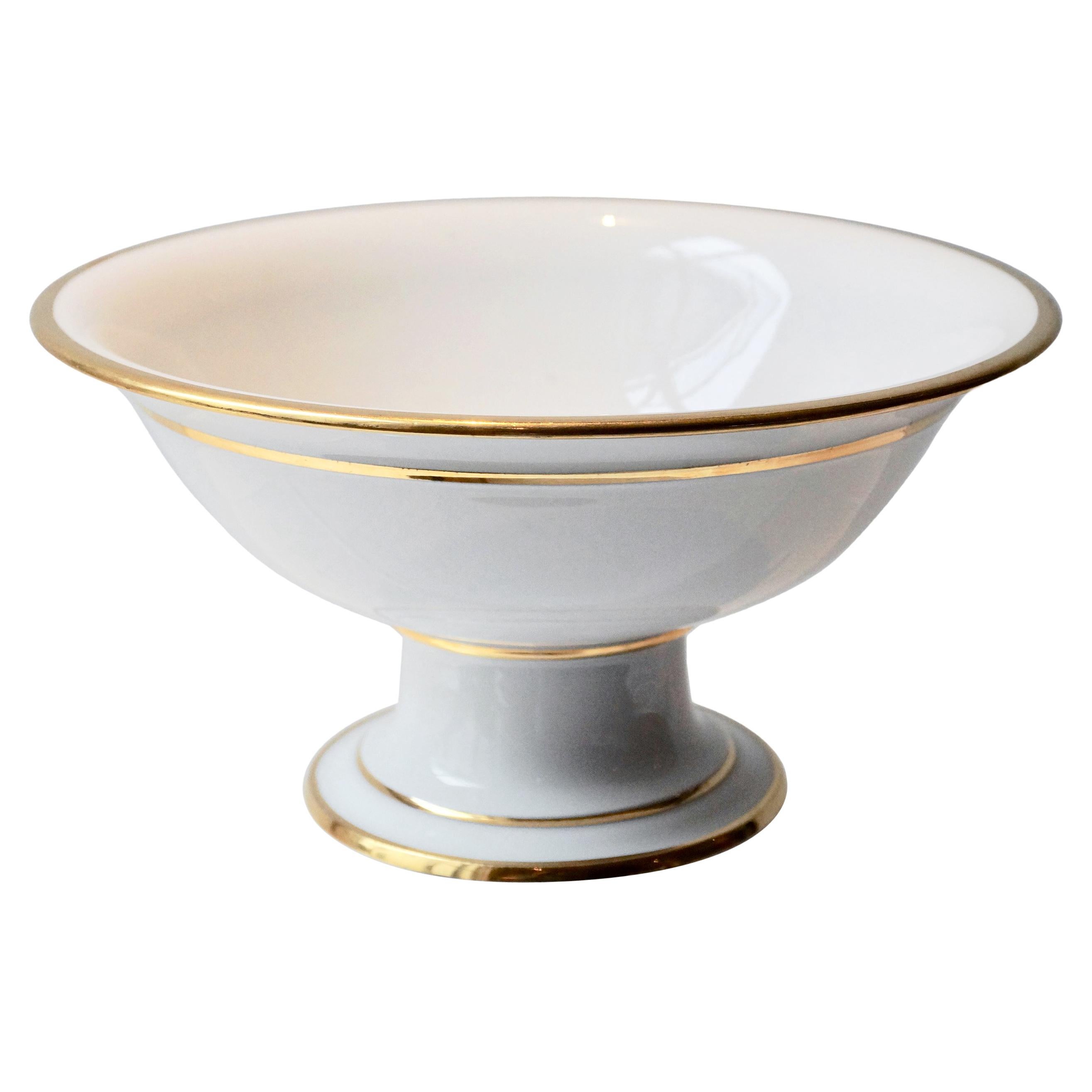 Wonderful Old Paris Porcelain Bowl on Stand, France, 1820s For Sale