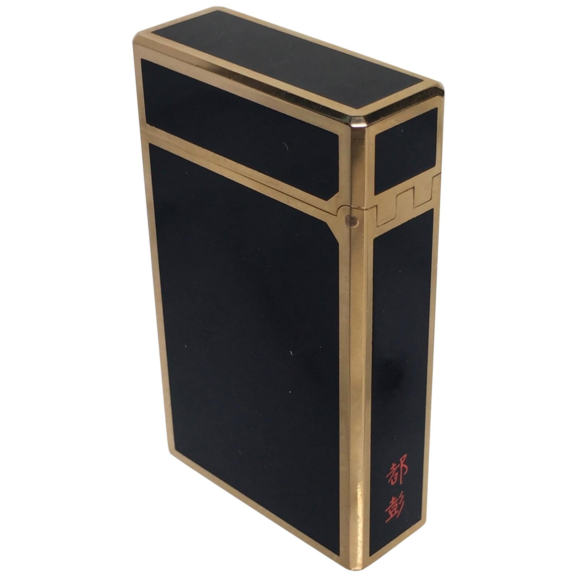 S.T. Dupont Black Lacquer with Gold-Plated Trim Windsor Design Lighter