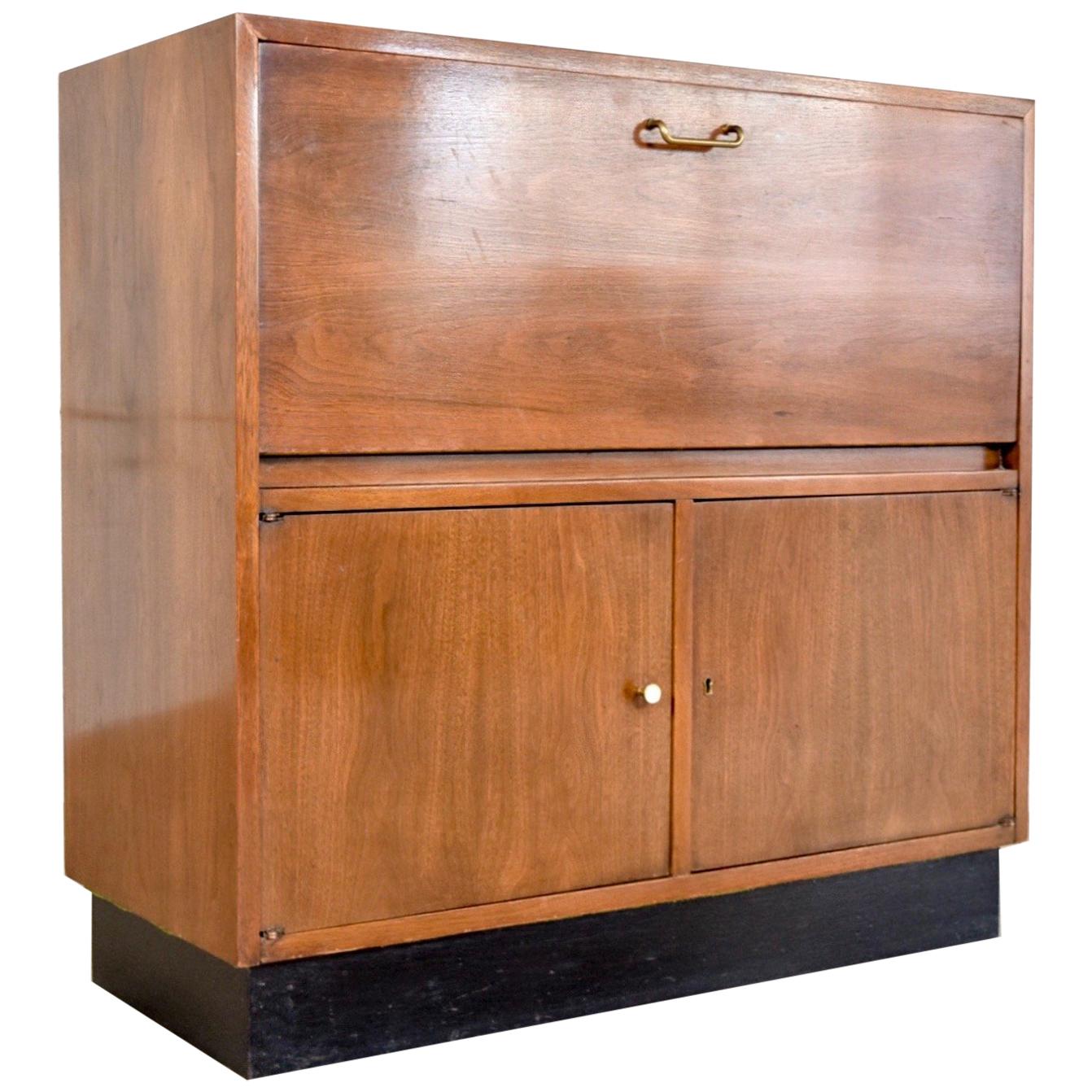 Mid Century American of Martinsville Dania Collection Backlit Bar Cabinet Cart For Sale