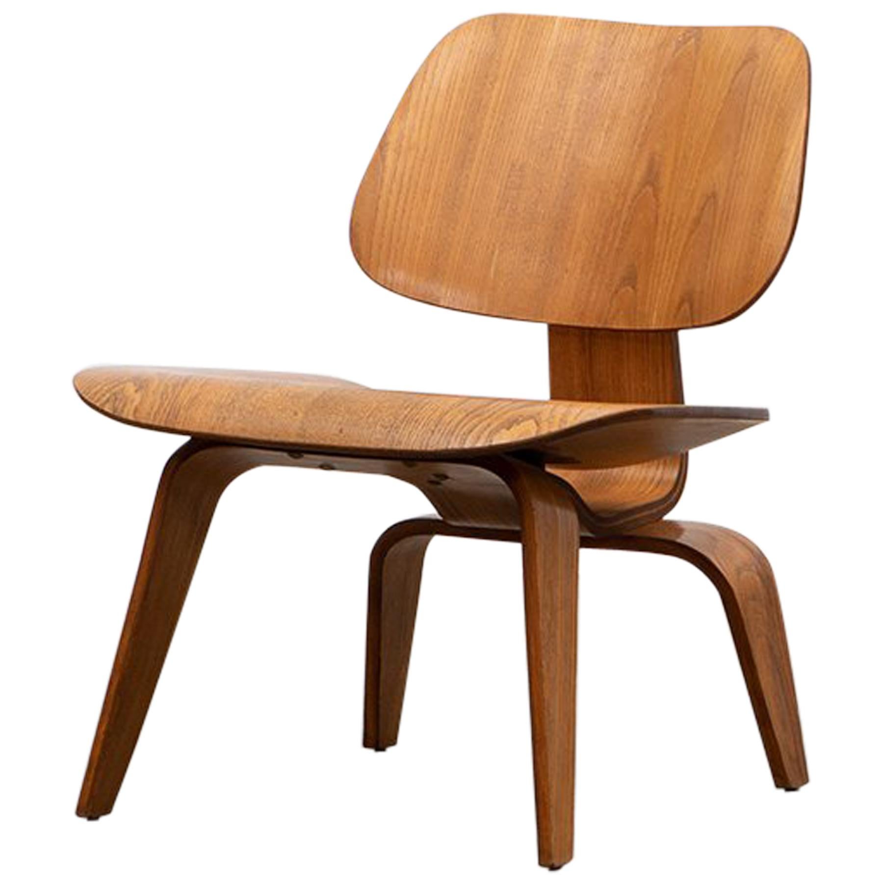 1940s Ash Plywood LCW Chair by Charles and Ray Eames "D"