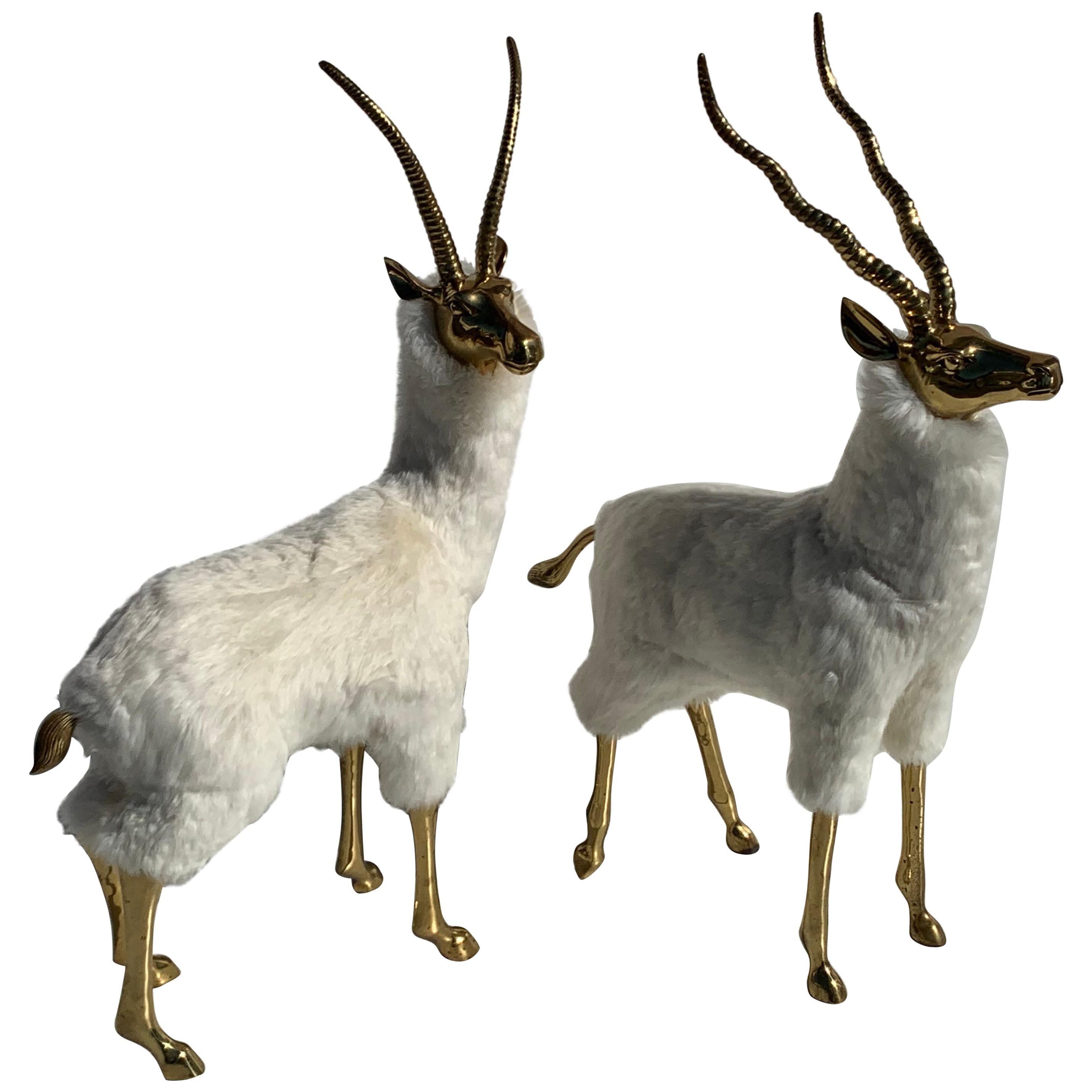 Paar Gazelle- oder Antelope-Skulpturen aus Messing im Weihnachtsdekor-Stil von Lalanne im Angebot