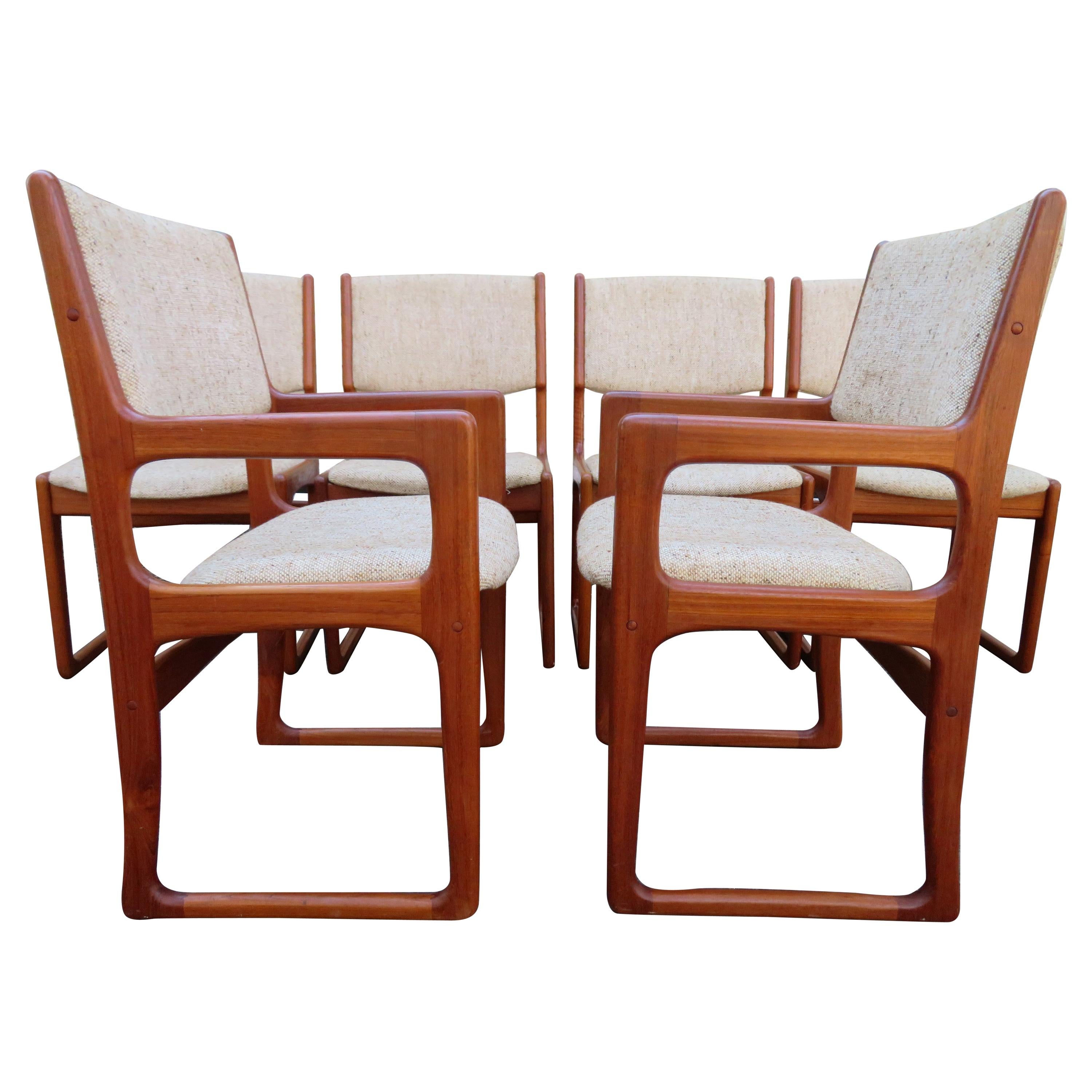 Handsome Set of 6 Danish Benny Linden Teak Dining Chairs Mid-Century Modern For Sale