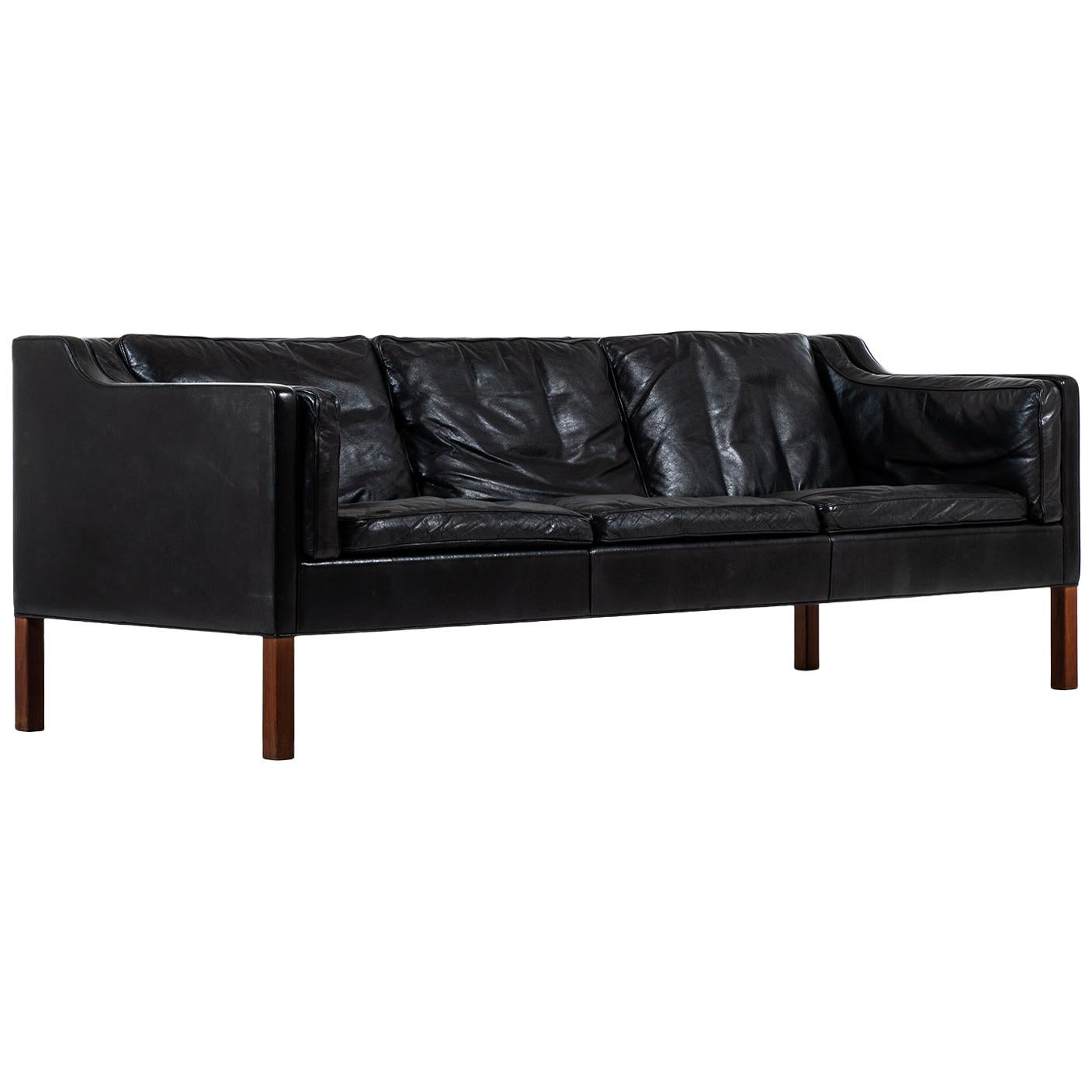 Børge Mogensen Sofa Model 2213 by Fredericia Stolefabrik in Denmark For Sale