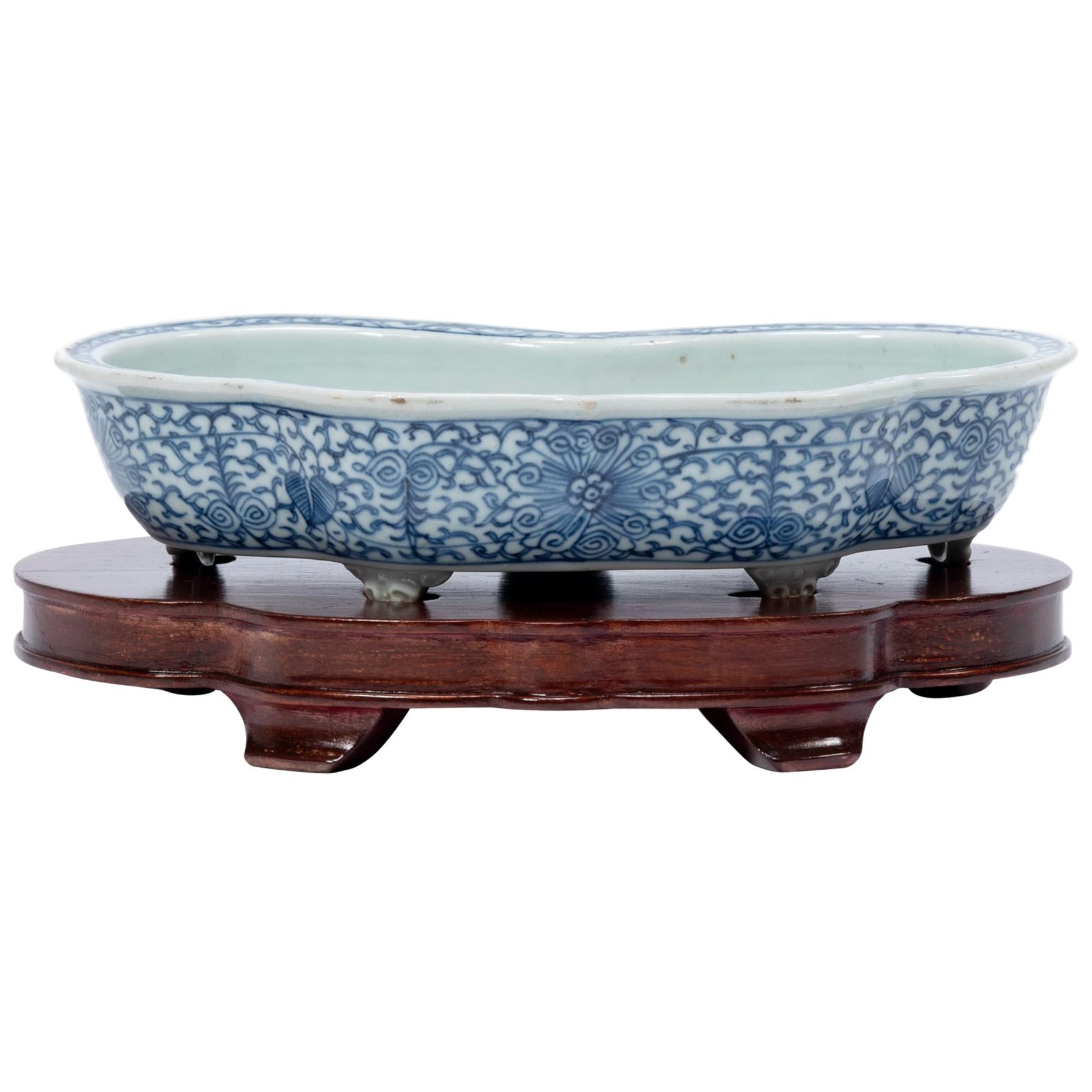 Early 20th Century Chinese Blue and White Ruyi Bulb Bowl