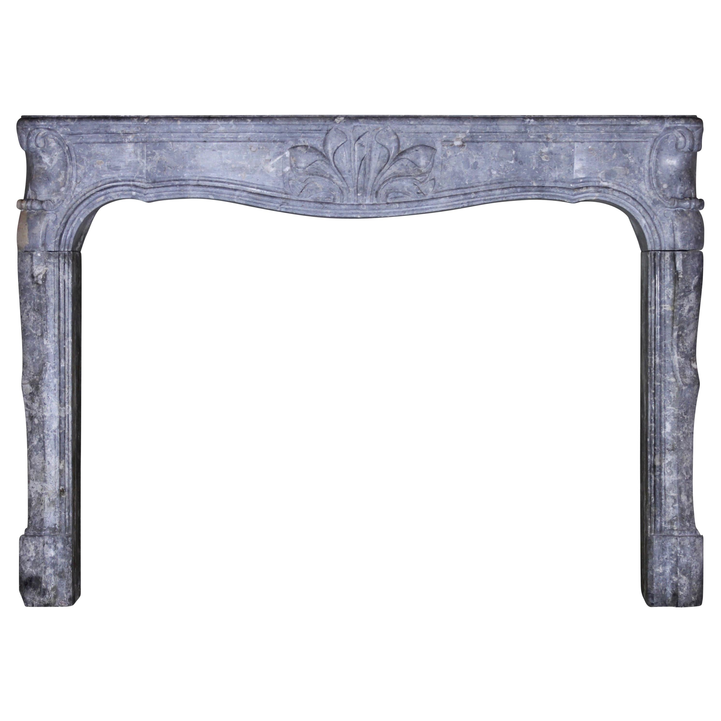 Fine 18th Century French Antique Fireplace Surround in Bicolor Burgundy Stone For Sale
