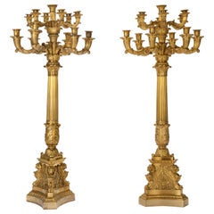 Coppia di candelabri in bronzo dorato francese o russo del XIX secolo, circa 1830