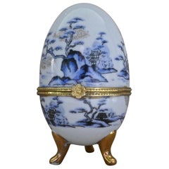 Vintage Willow Pattern Egg Shaped Ceramic Trinket Box with Hinged Lid
