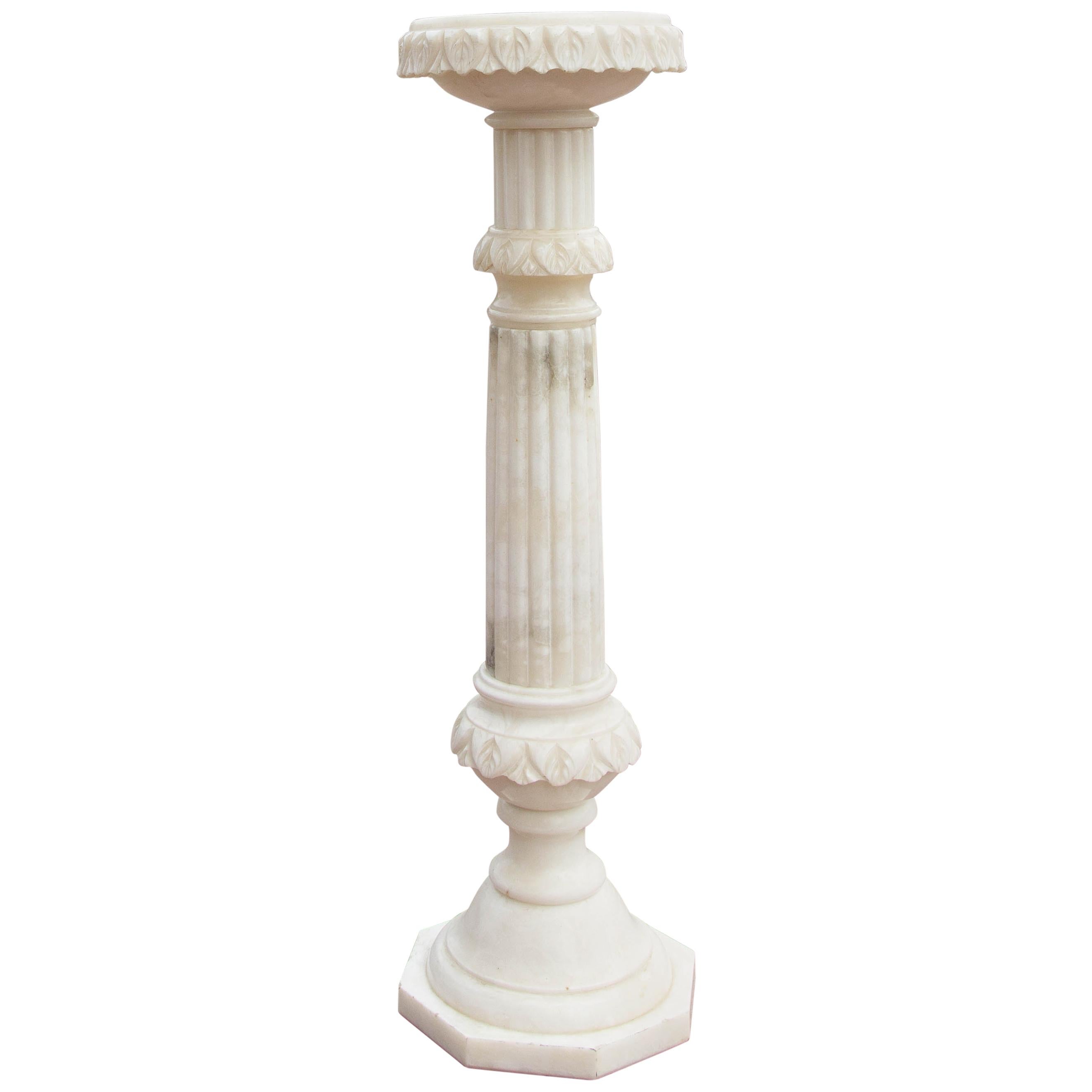 Antique & Vintage Pedestals For Sale in New York City Near Me