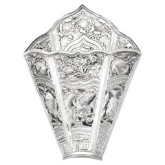 Portafoglie Sirih in argento Peranakan del 1900