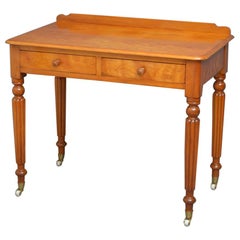 Viktorianischer Schreibtisch aus satinierter Birke