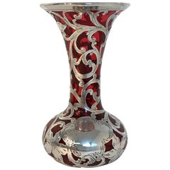 Rote Silberoverlay-Vase:: von Alvin Silver Co.