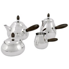 1910-1919 Serveware, Ceramics, Silver and Glass