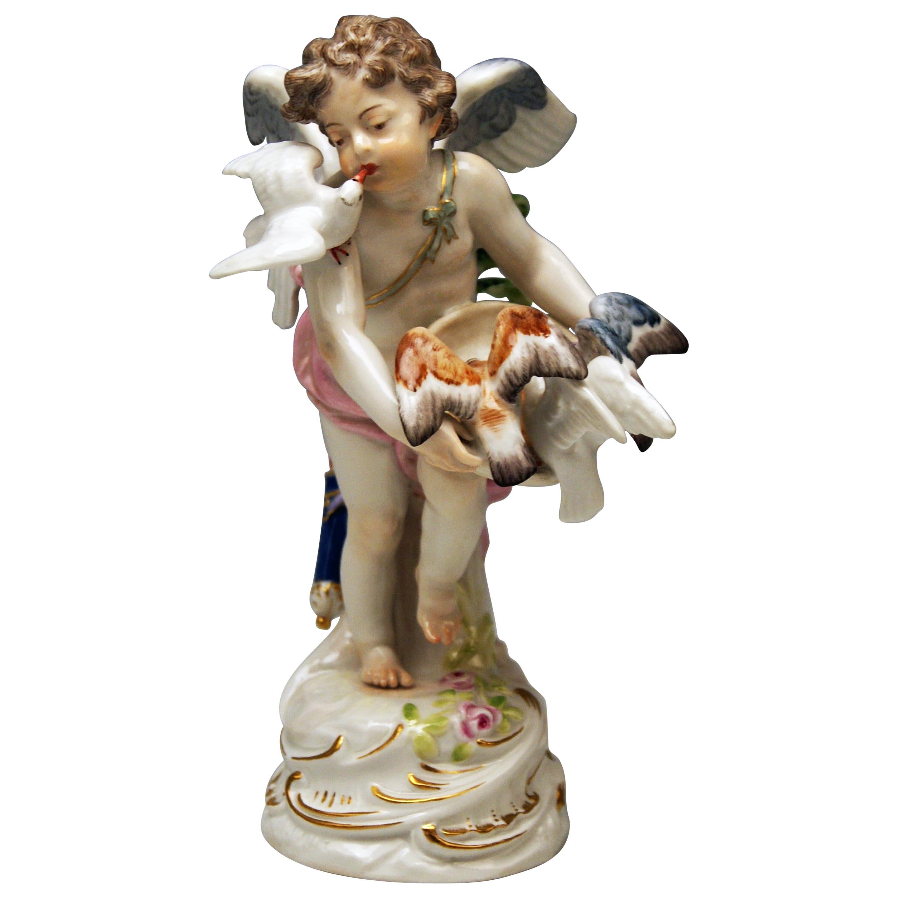 Meissen Cherub Feeding Pigeons Model R 122 by Paul Helmig Made, circa 1900