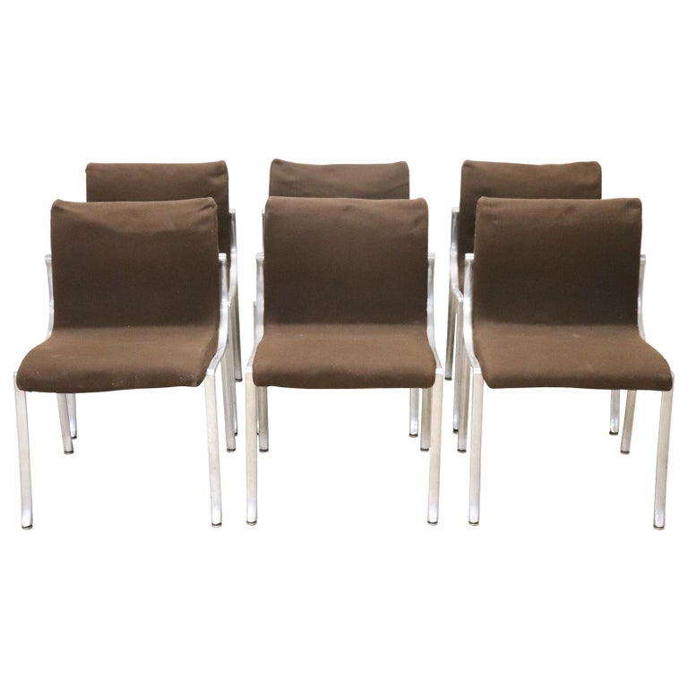20th Century Italian Design in the Style of Osvaldo Borsani Chairs, Set of 6 For Sale