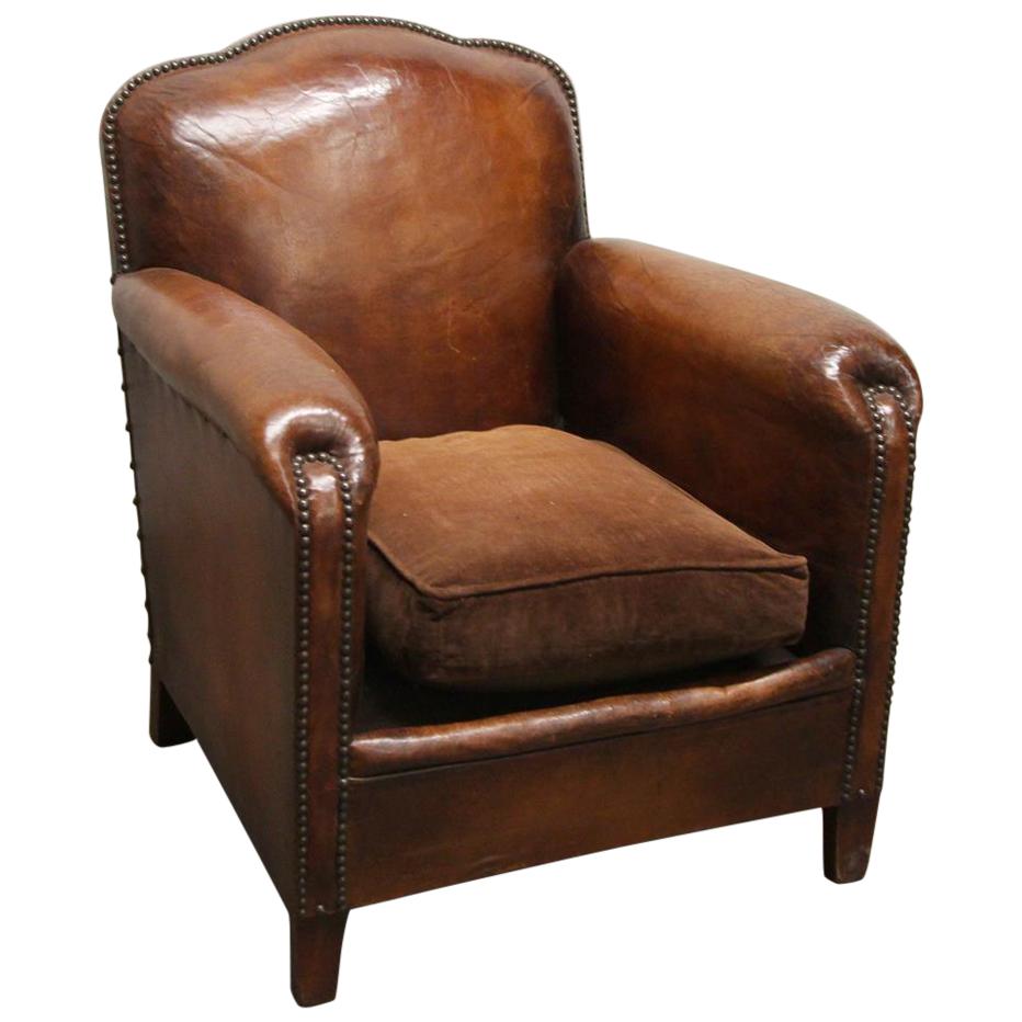 1980s Single French Leather Club Chair with Wooden Feet in a Brown Tone