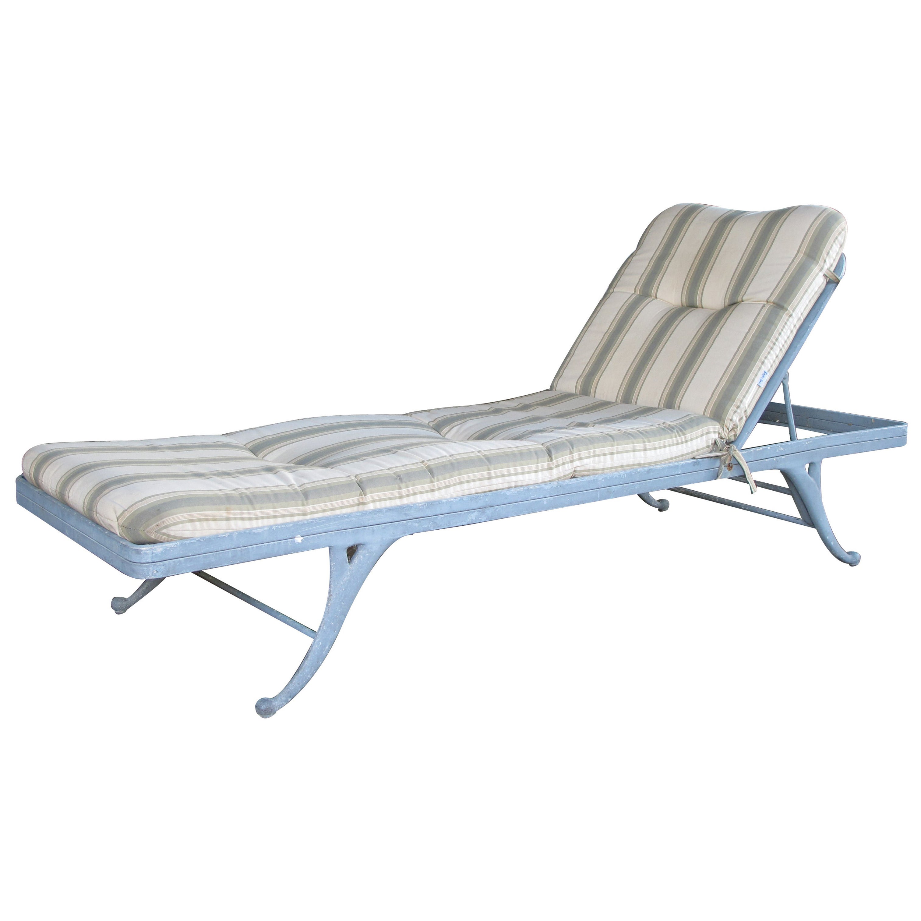 An American Regency Style Gray  Aluminum Garden Lounge Chair by Brown Jordan For Sale