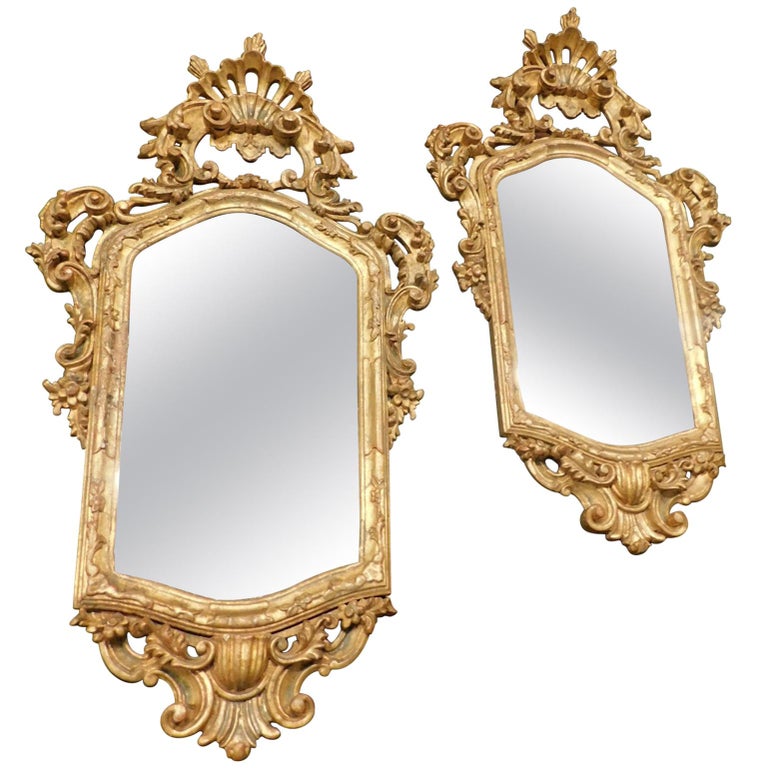 Antique 2 Pair Of Wood Gilded And Carved Mirrors Early 18th Pair Of Wood Gilded And Carved Mirrors