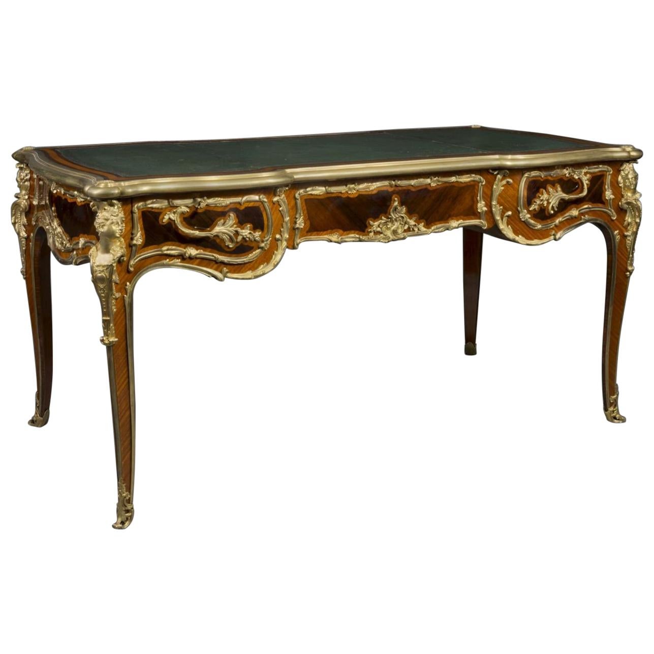 Bureau Plat en bronce dorado estilo Regencia de Zwiener, hacia 1890