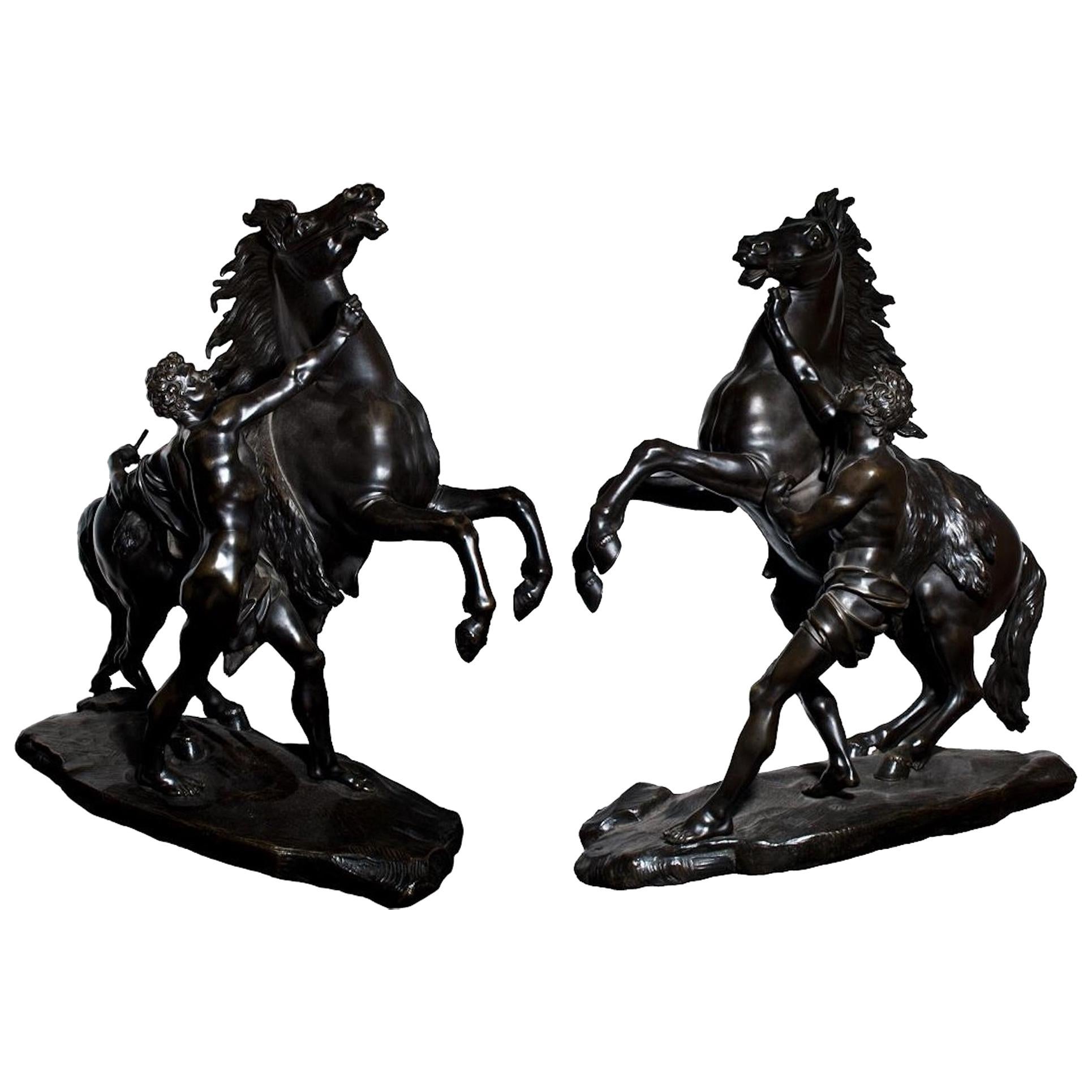 Pferd und Wagenlenker  Dekorative Bronzeskulptur, 19. Jahrhundert