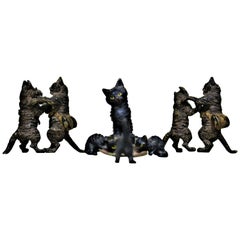 Antike österreichische Miniaturen aus Bronzeguss und kalt bemalter Bronze, Katzenfigur, Skurriles Los