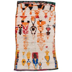 Tapis vintage tribal ivoire marocain en laine à grappes de laine