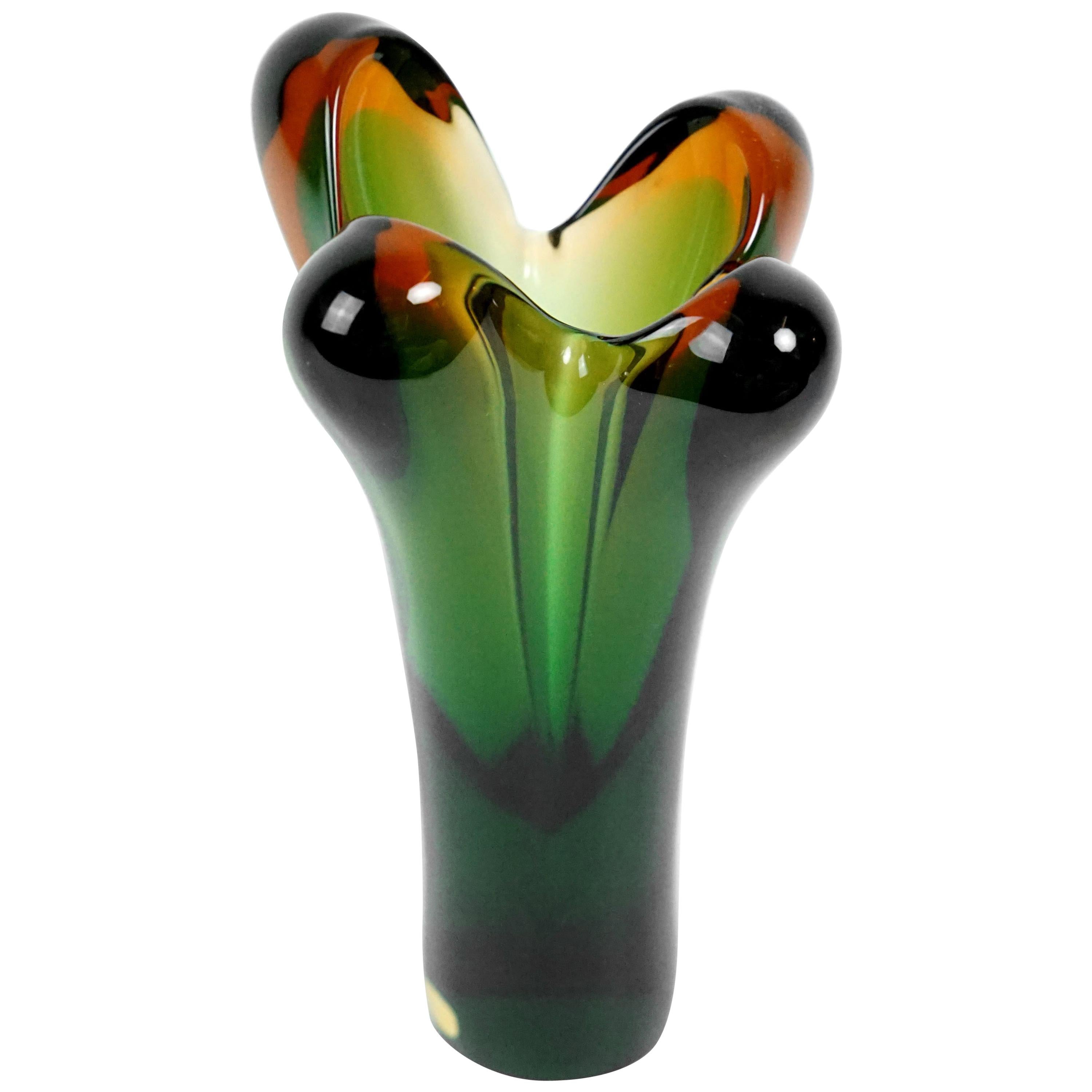 Green and Red Art Glass Vase by Josef Hospodka, 1960s For Sale