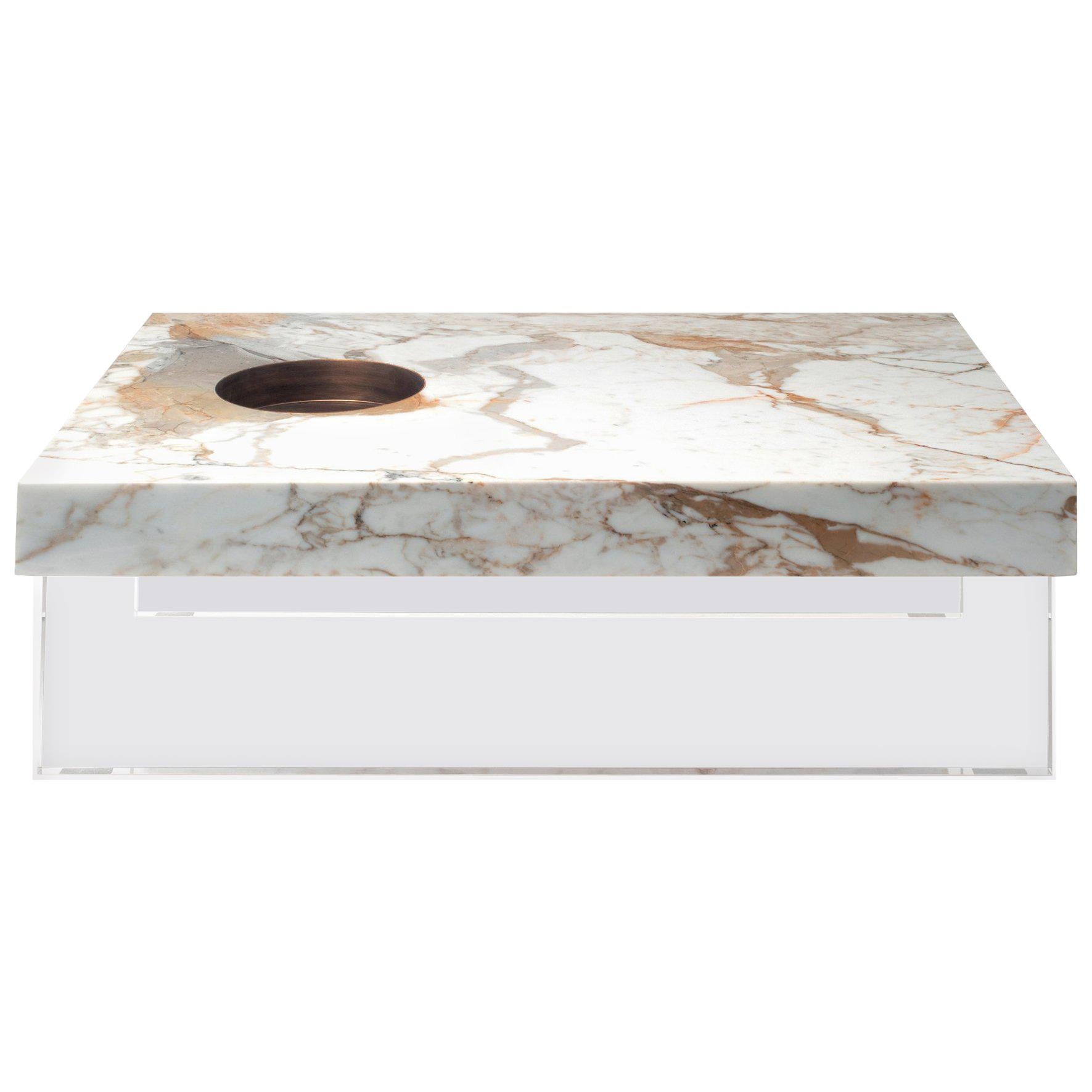 New Modern Coffee Table in Calacatta Gold Marble, creator Stefano Belingardi For Sale