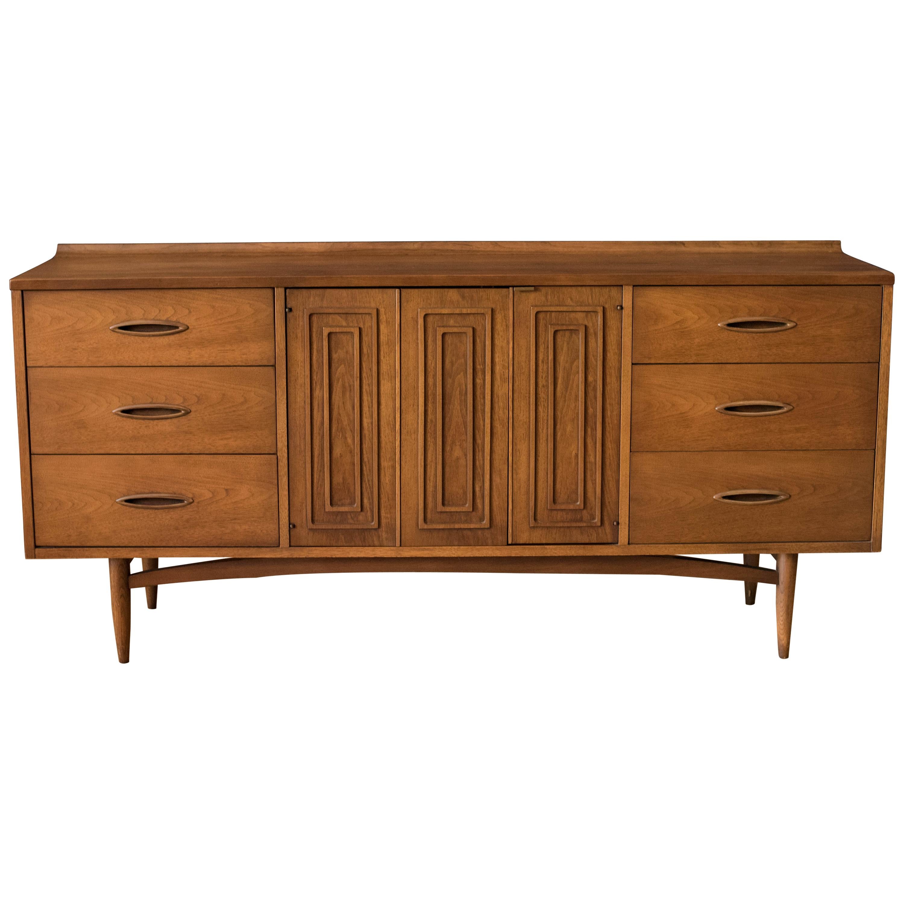 Mid Century Broyhill Sculptra Triple Dresser