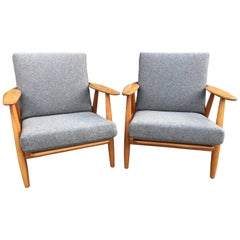 Pair of GE240 Cigar Chairs by Hans J Wegner for GETAMA, Upholstered in Grey Wool