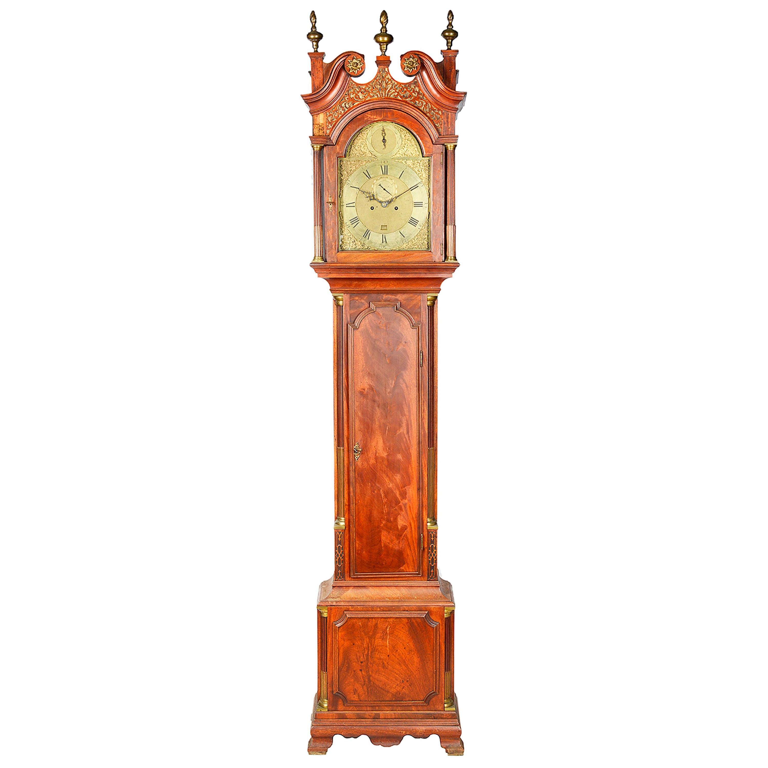 Horloge de parquet en acajou de la fin du XVIIIe siècle, par Chater and Son, Londres