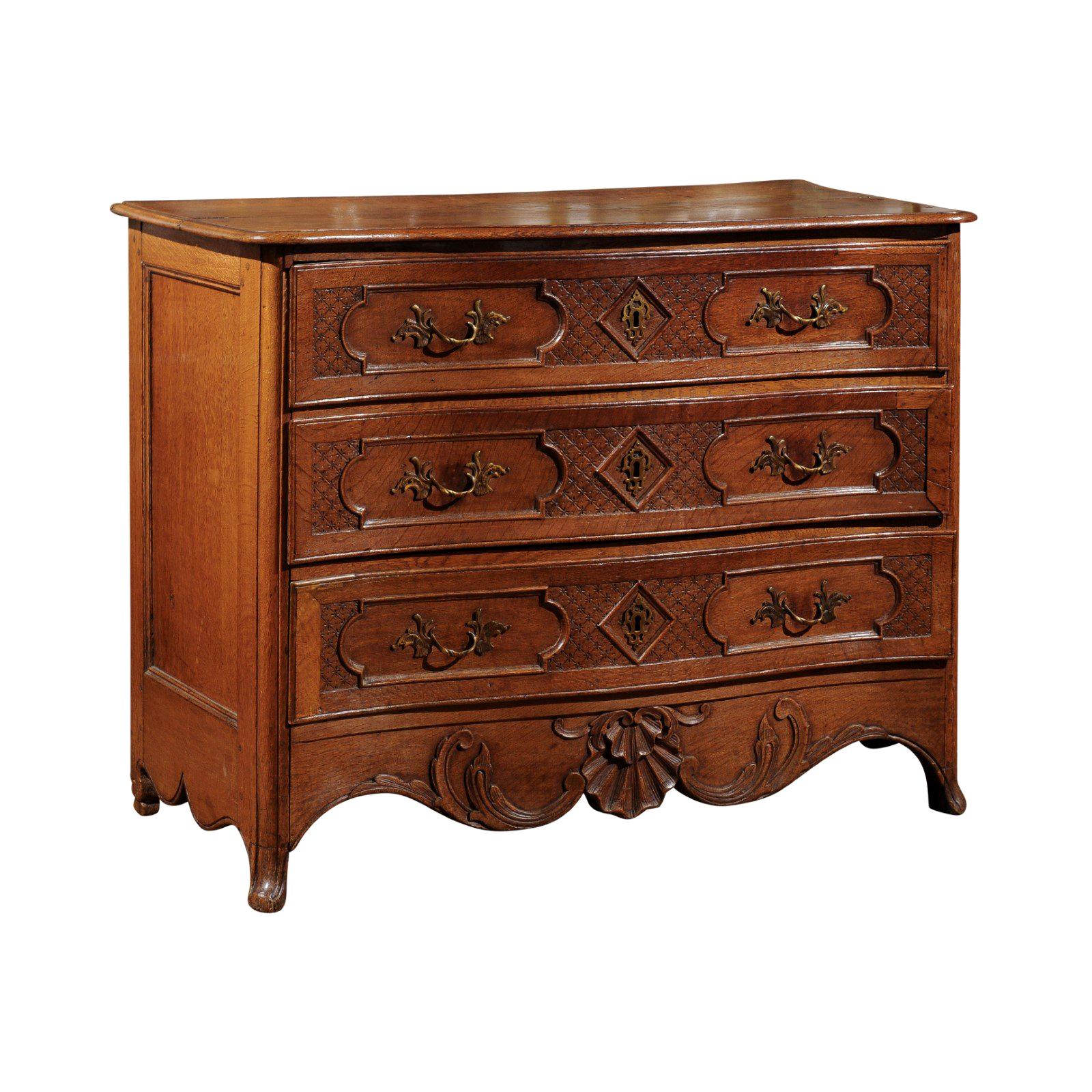 French 1800s Louis XV Style Oak Three-Drawer Commode with Grooved Accents For Sale
